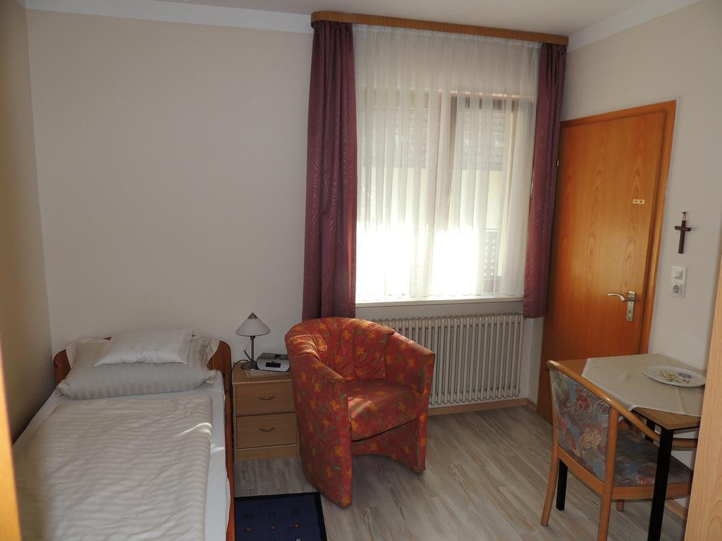 Gaestehaus Und Ferienwohnung Baechle Bad Peterstal-Griesbach Bilik gambar